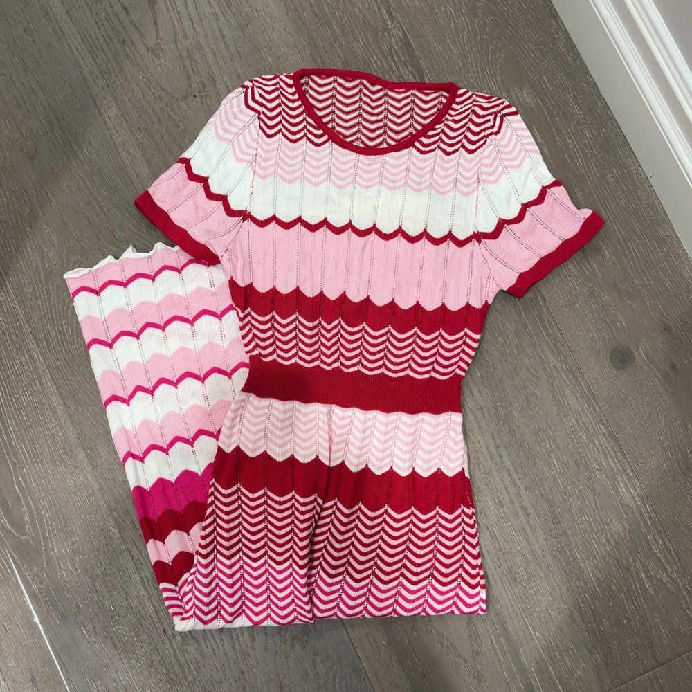 Pink and Red Wave Pattern Dress